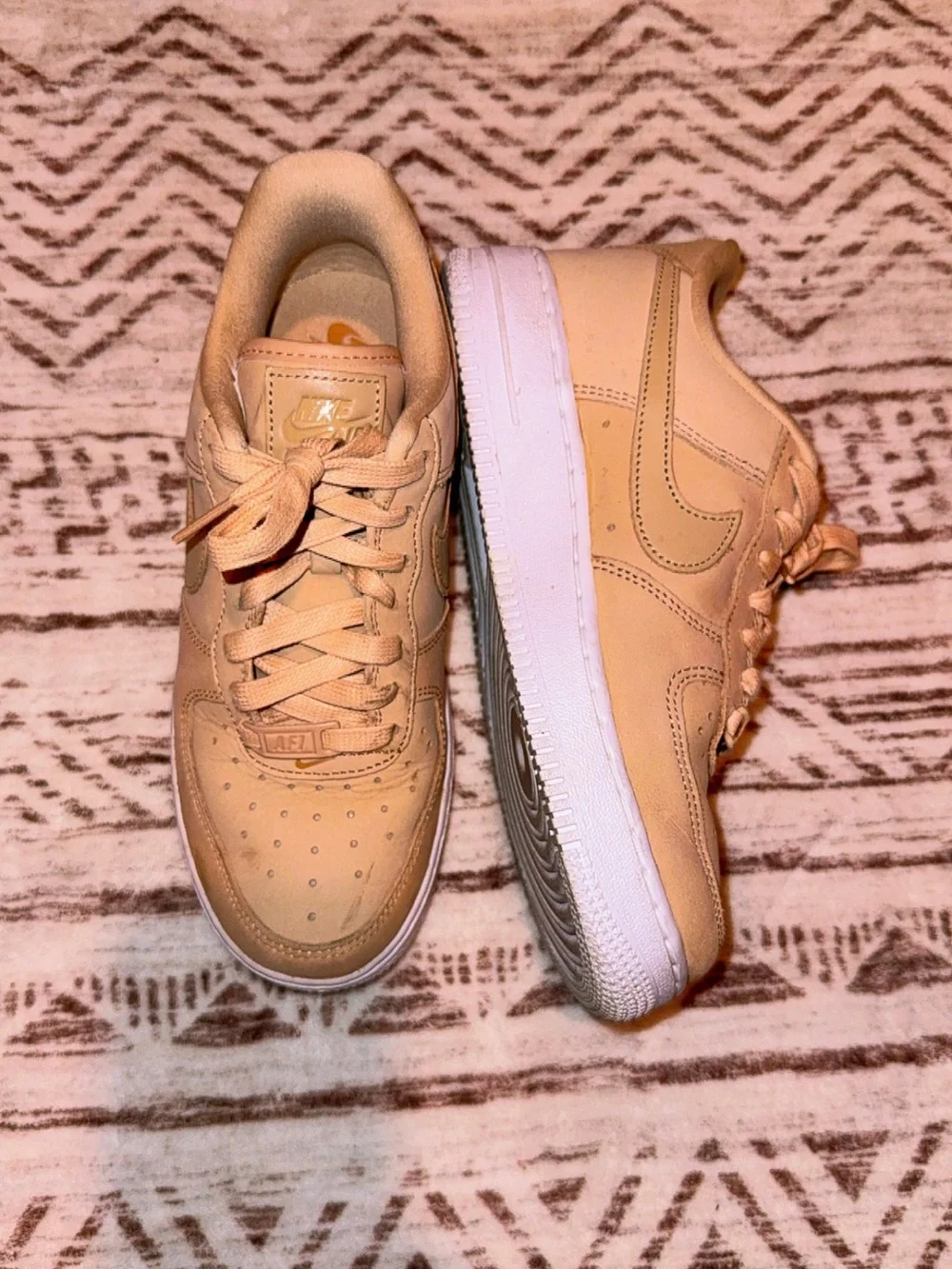 Nike Low-Top Sneakers in Tan/White - Picture 13 of 15
